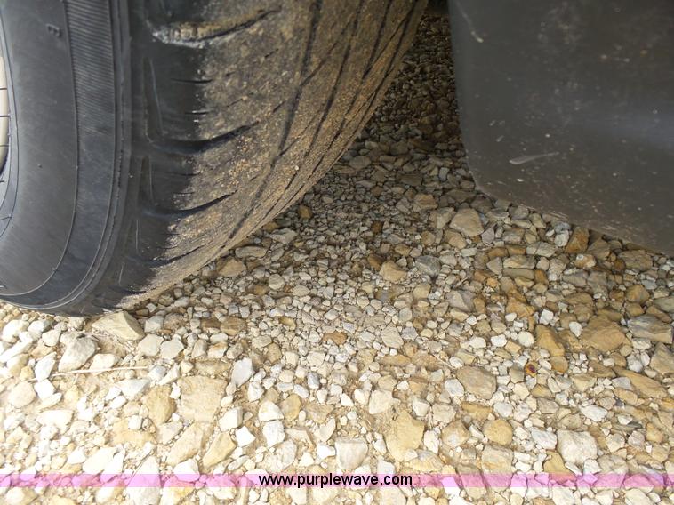 image for item K3185 2005 Ford Taurus