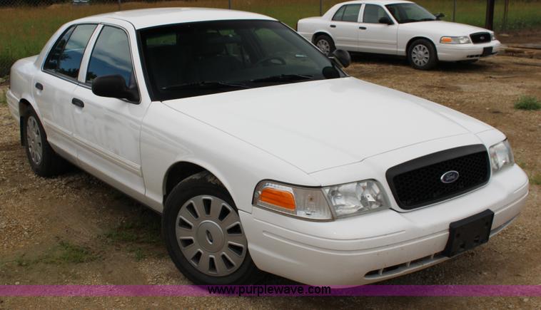 image for item K3189 2010 Ford Crown Victoria Police Interceptor