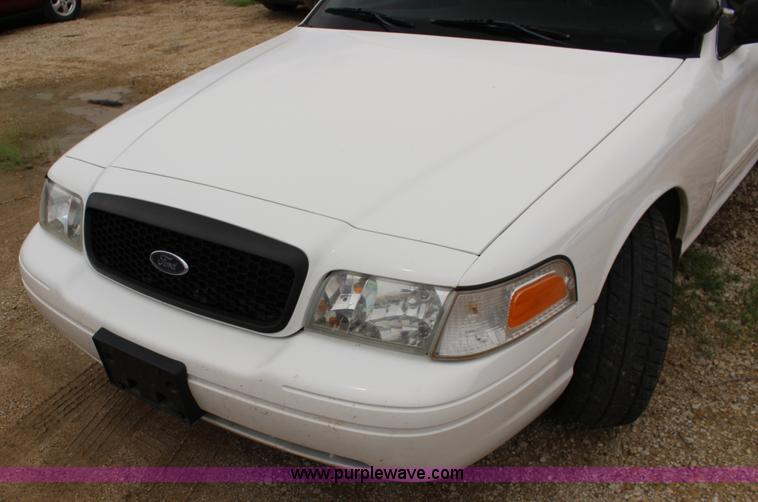 image for item K3189 2010 Ford Crown Victoria Police Interceptor