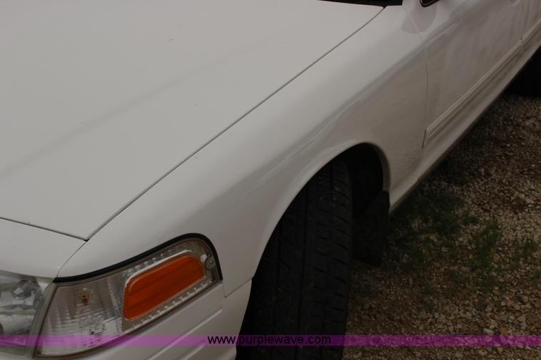 image for item K3189 2010 Ford Crown Victoria Police Interceptor