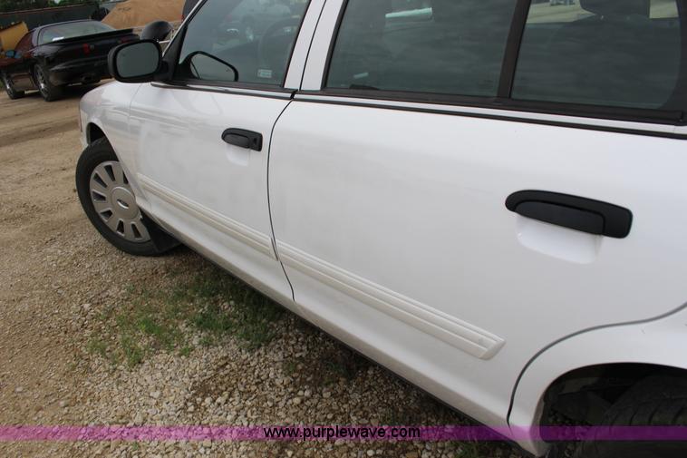 image for item K3189 2010 Ford Crown Victoria Police Interceptor
