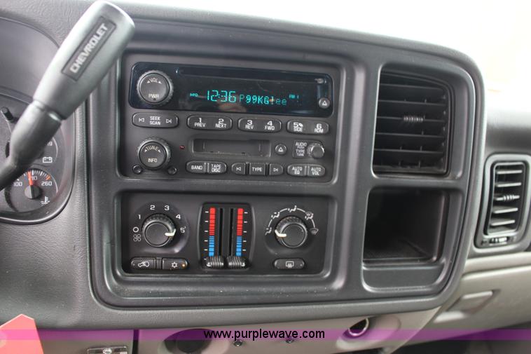 image for item K3190 2005 Chevrolet Tahoe SUV