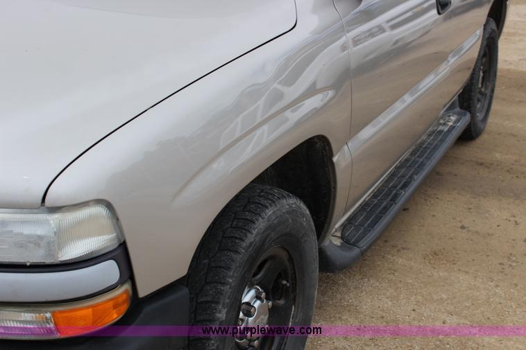 image for item K3190 2005 Chevrolet Tahoe SUV
