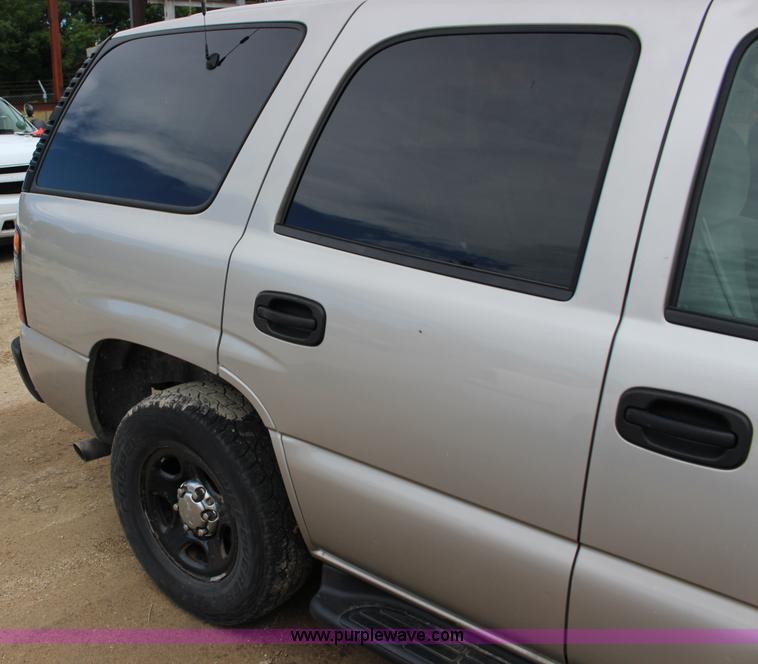 image for item K3190 2005 Chevrolet Tahoe SUV