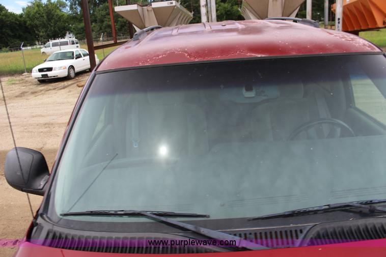 image for item K3192 2003 Chevrolet Tahoe SUV