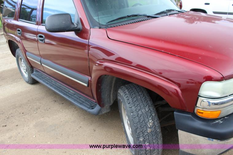 image for item K3192 2003 Chevrolet Tahoe SUV