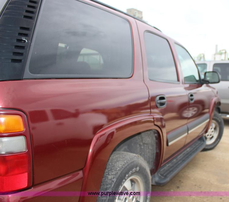 image for item K3192 2003 Chevrolet Tahoe SUV