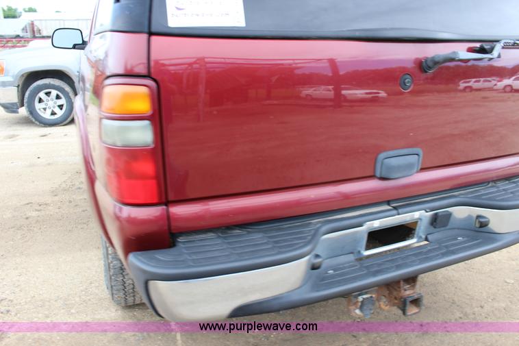 image for item K3192 2003 Chevrolet Tahoe SUV