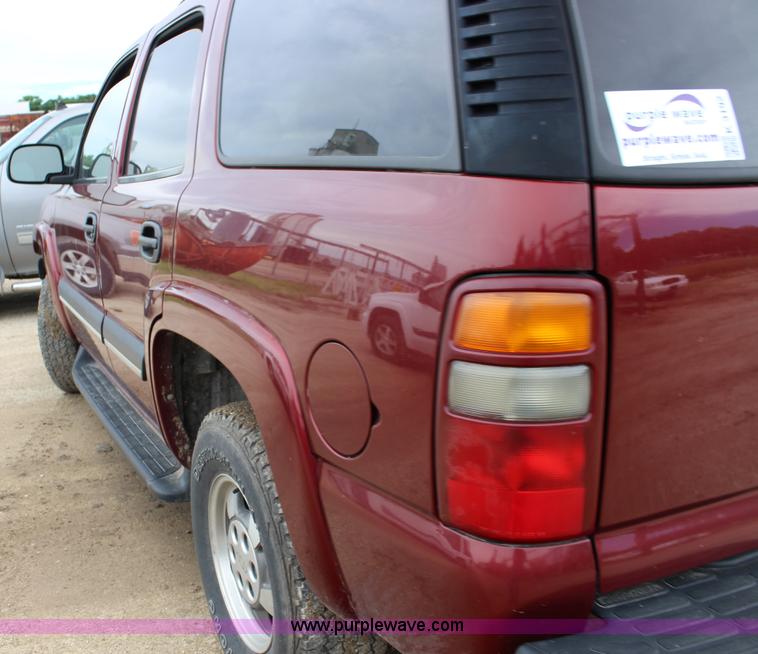 image for item K3192 2003 Chevrolet Tahoe SUV