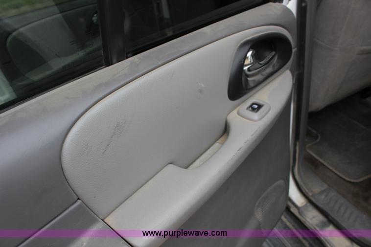 image for item K3193 2005 Chevrolet TrailBlazer SUV