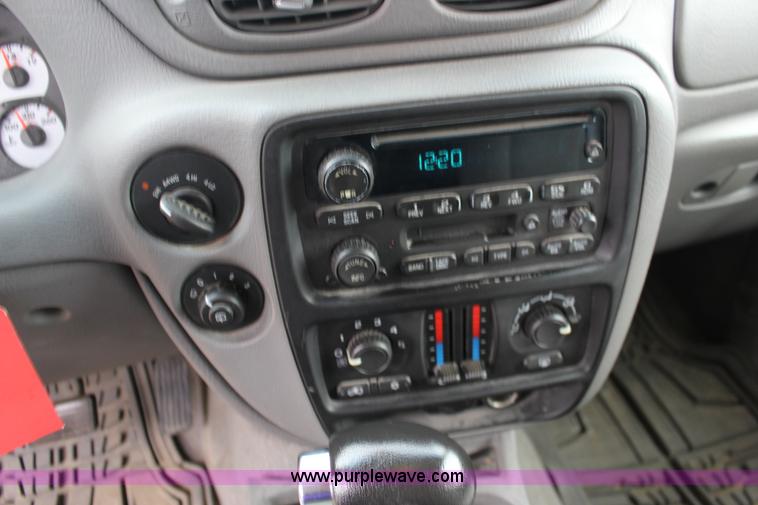 image for item K3193 2005 Chevrolet TrailBlazer SUV