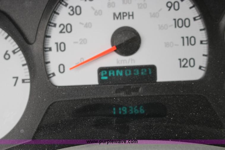 image for item K3193 2005 Chevrolet TrailBlazer SUV