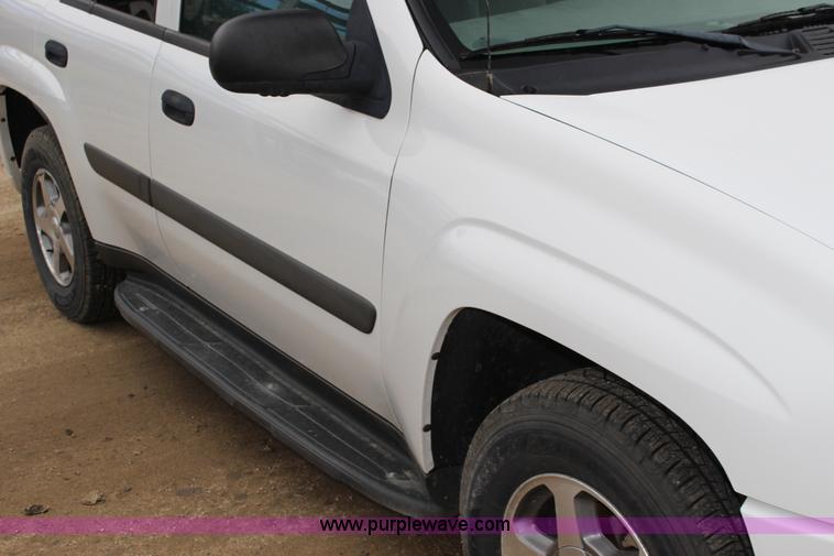 image for item K3193 2005 Chevrolet TrailBlazer SUV