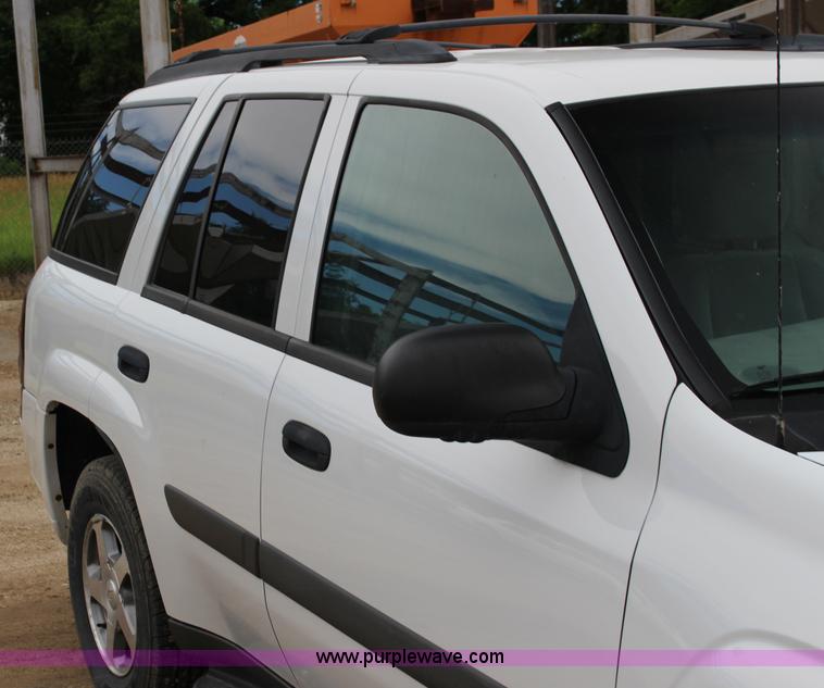 image for item K3193 2005 Chevrolet TrailBlazer SUV