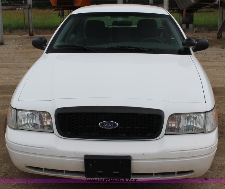 image for item K3194 2011 Ford Crown Victoria Police Interceptor