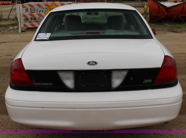 image for item K3194 2011 Ford Crown Victoria Police Interceptor
