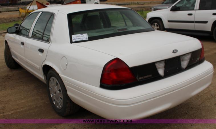 image for item K3194 2011 Ford Crown Victoria Police Interceptor