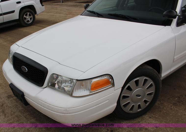 image for item K3194 2011 Ford Crown Victoria Police Interceptor