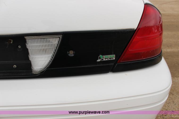 image for item K3194 2011 Ford Crown Victoria Police Interceptor