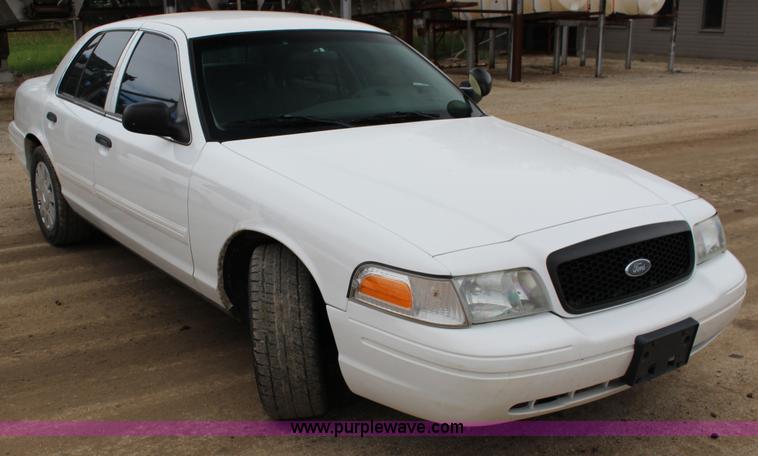 image for item K3196 2011 Ford Crown Victoria Police Interceptor