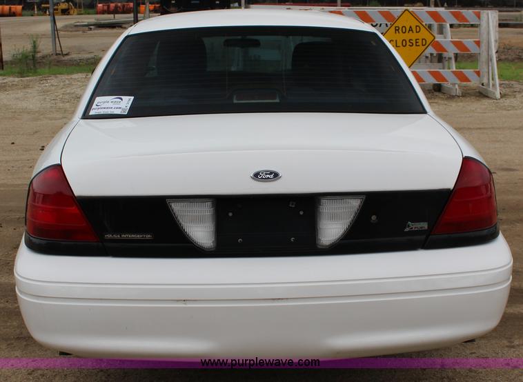 image for item K3196 2011 Ford Crown Victoria Police Interceptor