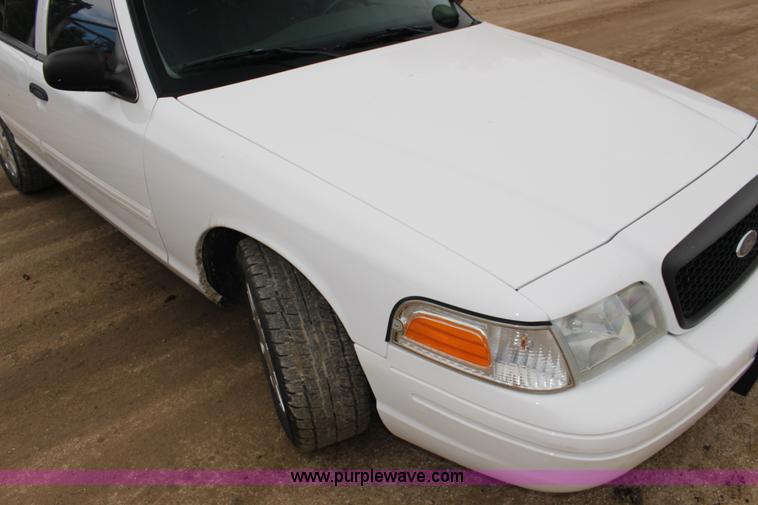 image for item K3196 2011 Ford Crown Victoria Police Interceptor