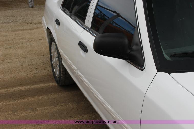 image for item K3196 2011 Ford Crown Victoria Police Interceptor