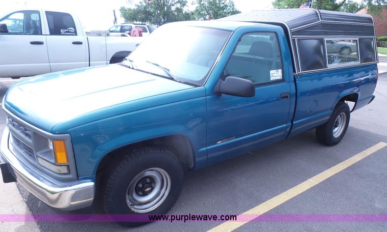 image for item K4660 1997 Chevrolet 1500 pickup truck