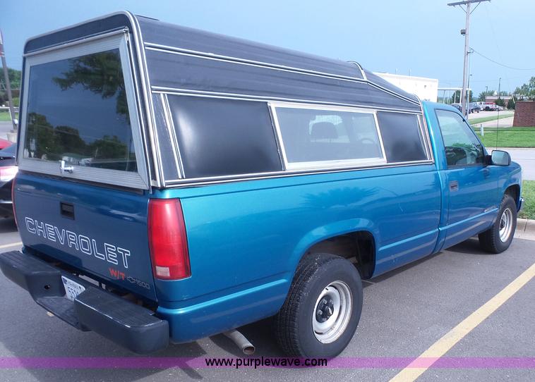 image for item K4660 1997 Chevrolet 1500 pickup truck