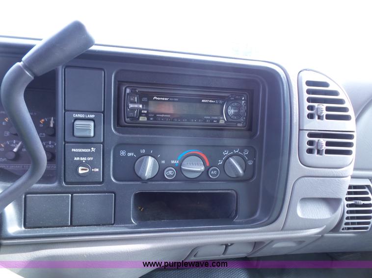 image for item K4660 1997 Chevrolet 1500 pickup truck