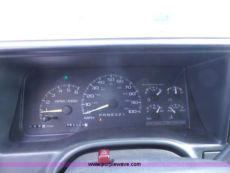 image for item K4660 1997 Chevrolet 1500 pickup truck