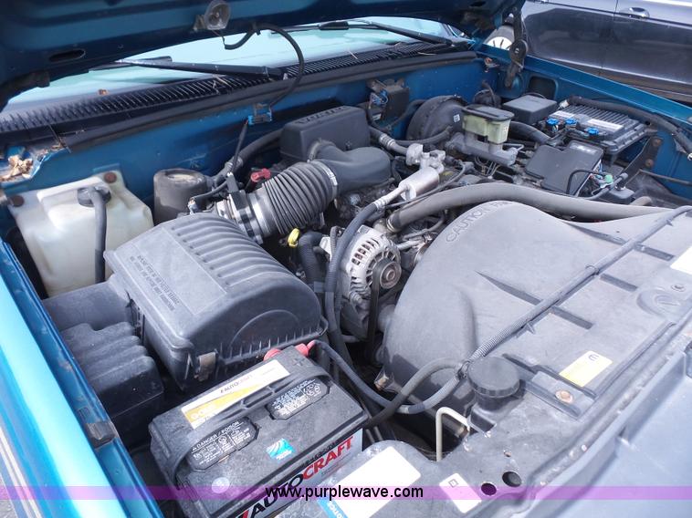 image for item K4660 1997 Chevrolet 1500 pickup truck