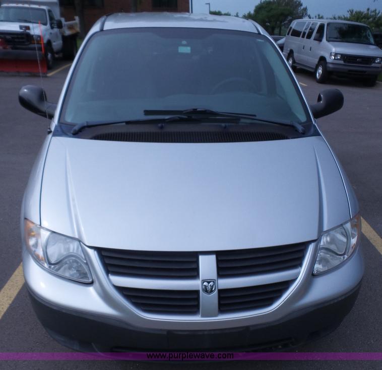 image for item K4661 2006 Dodge Caravan