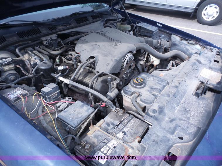 image for item K4663 2000 Ford Crown Victoria Police Interceptor