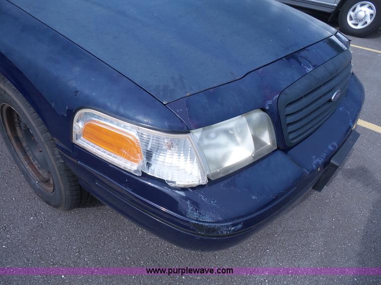 image for item K4663 2000 Ford Crown Victoria Police Interceptor