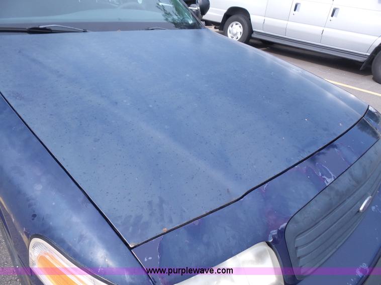 image for item K4663 2000 Ford Crown Victoria Police Interceptor