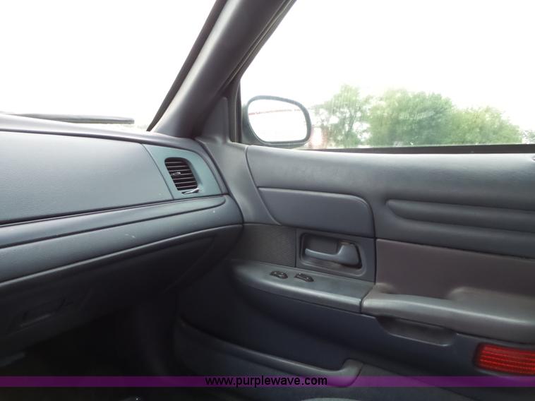 image for item K5360 2000 Ford Crown Victoria Police Interceptor