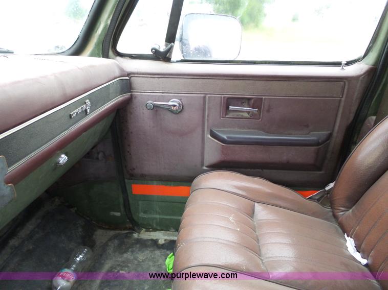 image for item K5361 1984 Chevrolet D10 Military Blazer SUV