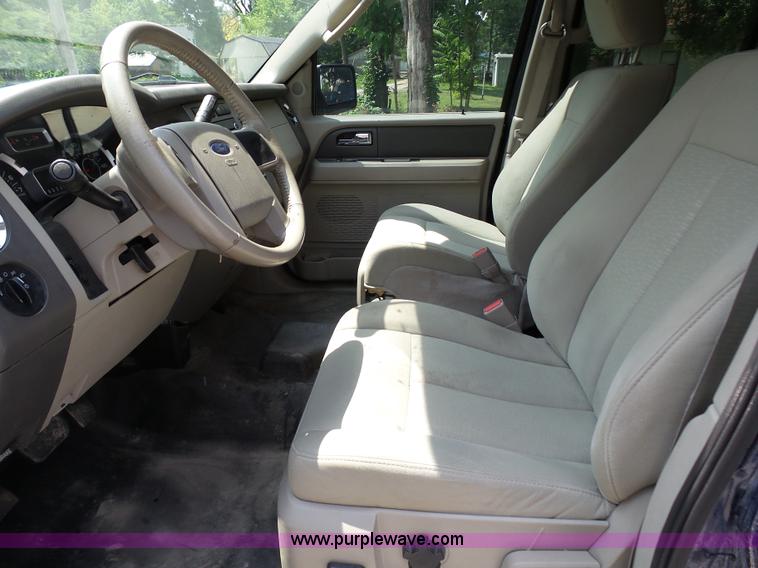 image for item K5388 2011 Ford Expedition SUV