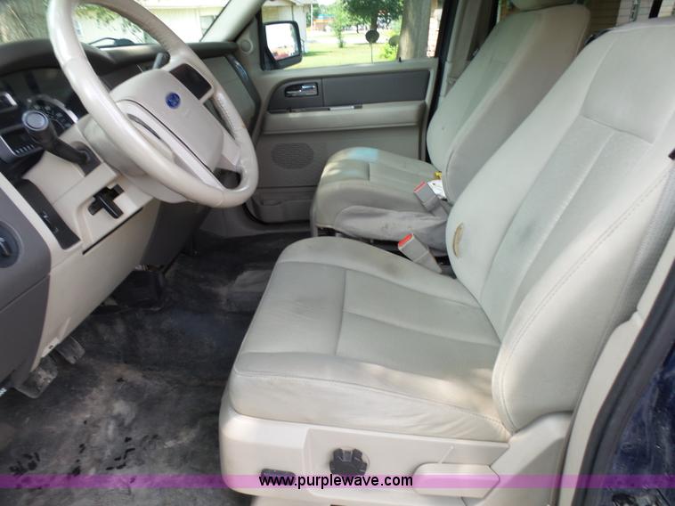 image for item K5389 2011 Ford Expedition SUV