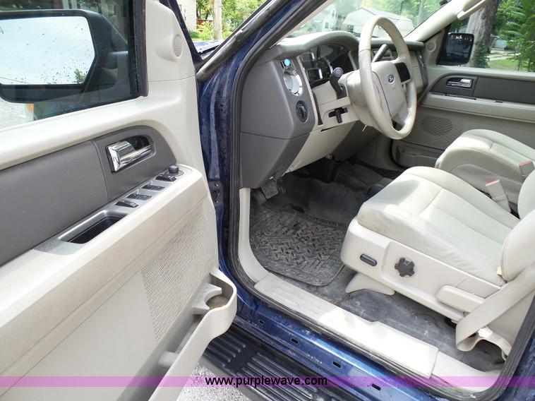 image for item K5390 2011 Ford Expedition SUV