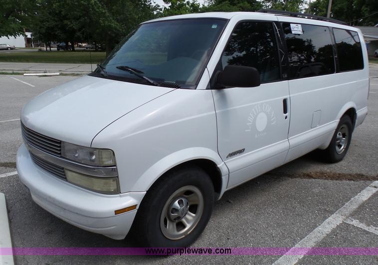 image for item K5391 1999 Chevrolet Astro van