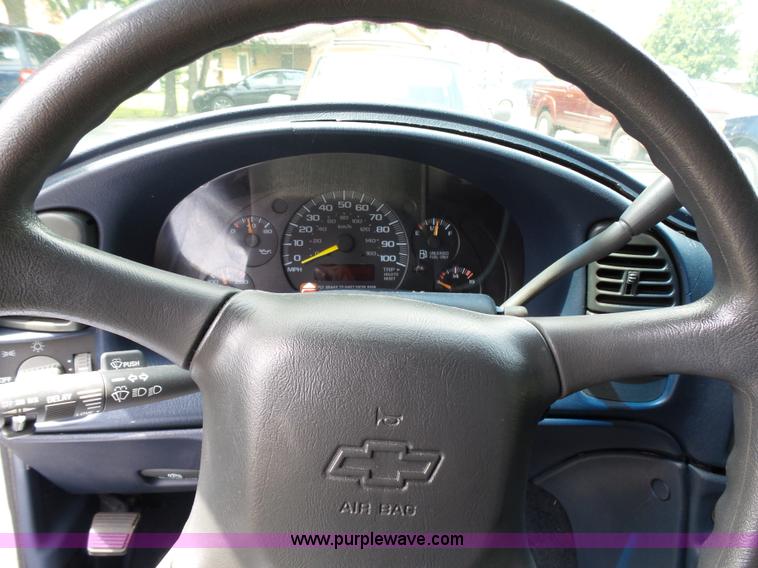 image for item K5391 1999 Chevrolet Astro van