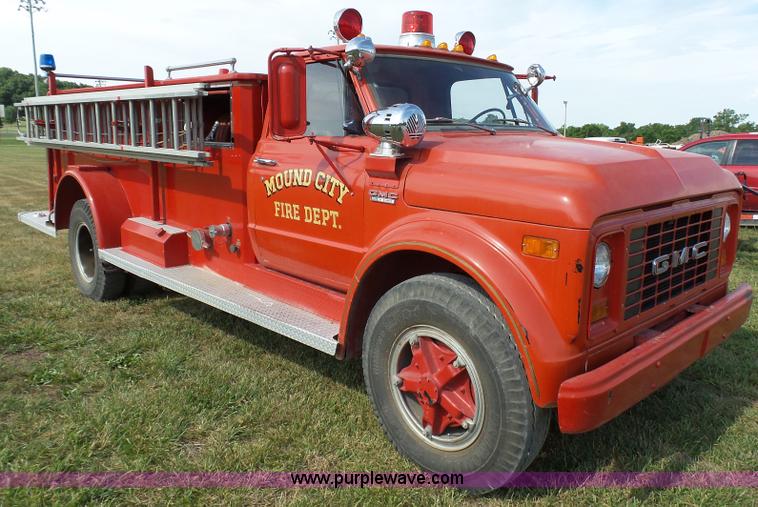 image for item K5430 1972 GMC 6500 fire truck