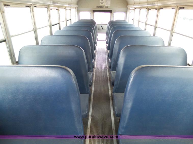 image for item K5432 2004 Freightliner FS65 school bus
