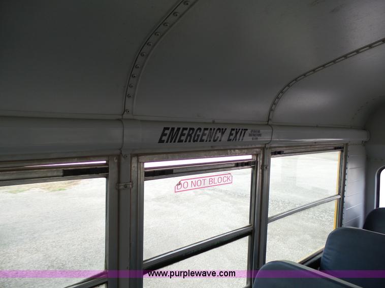 image for item K5432 2004 Freightliner FS65 school bus