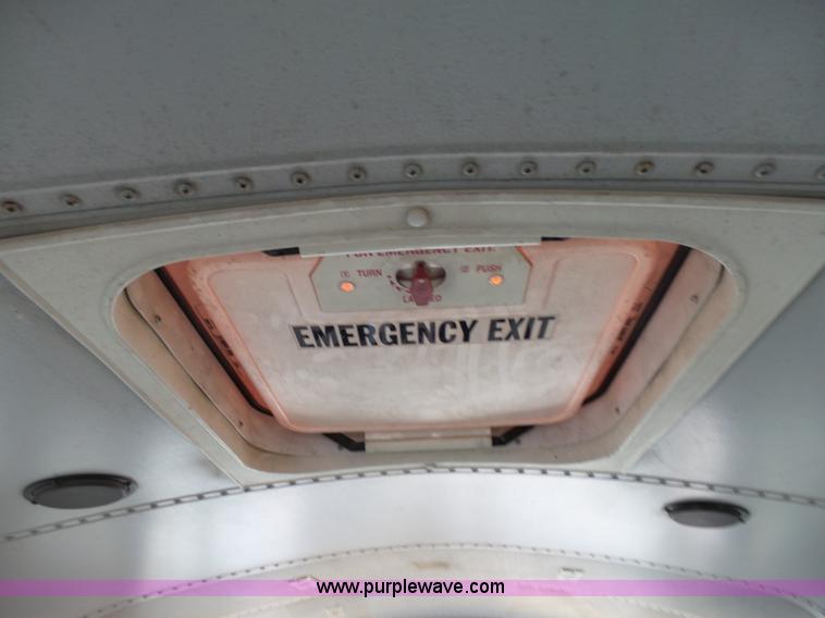 image for item K5432 2004 Freightliner FS65 school bus