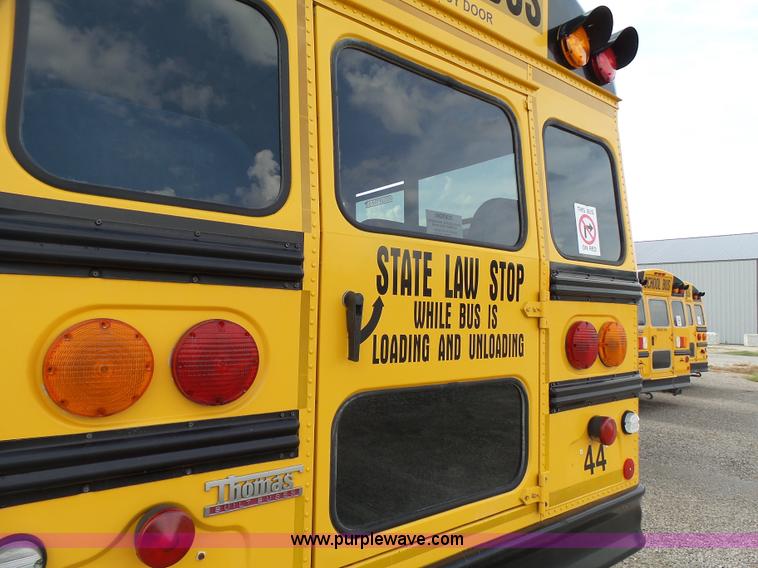 image for item K5432 2004 Freightliner FS65 school bus