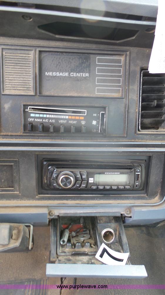 image for item K5477 1988 Dodge D350 flatbed pickup truck