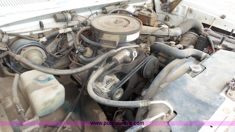 image for item K5477 1988 Dodge D350 flatbed pickup truck